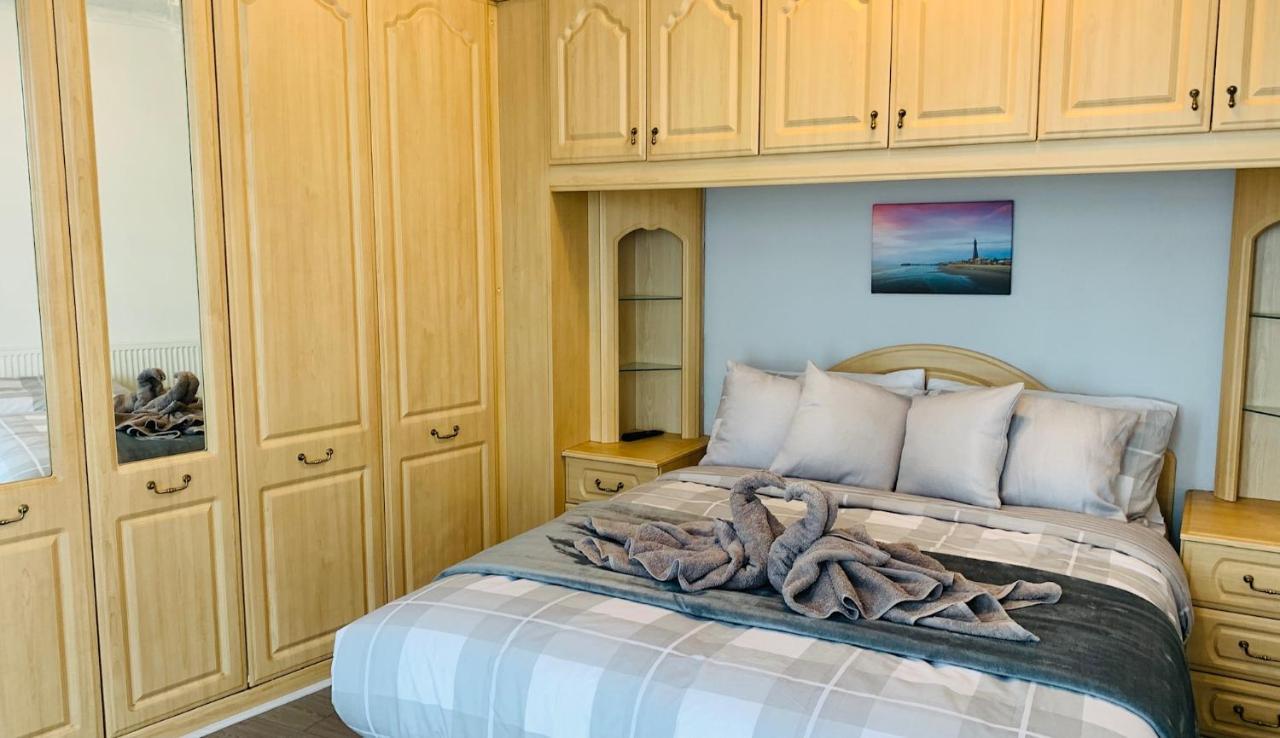 The Whitehouse Holiday Apartments Blackpool Ngoại thất bức ảnh