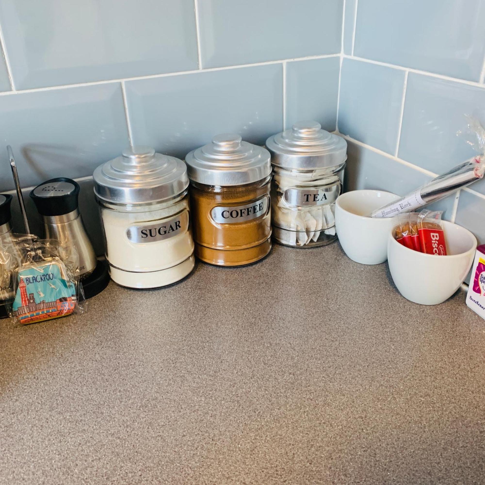 The Whitehouse Holiday Apartments Blackpool Ngoại thất bức ảnh