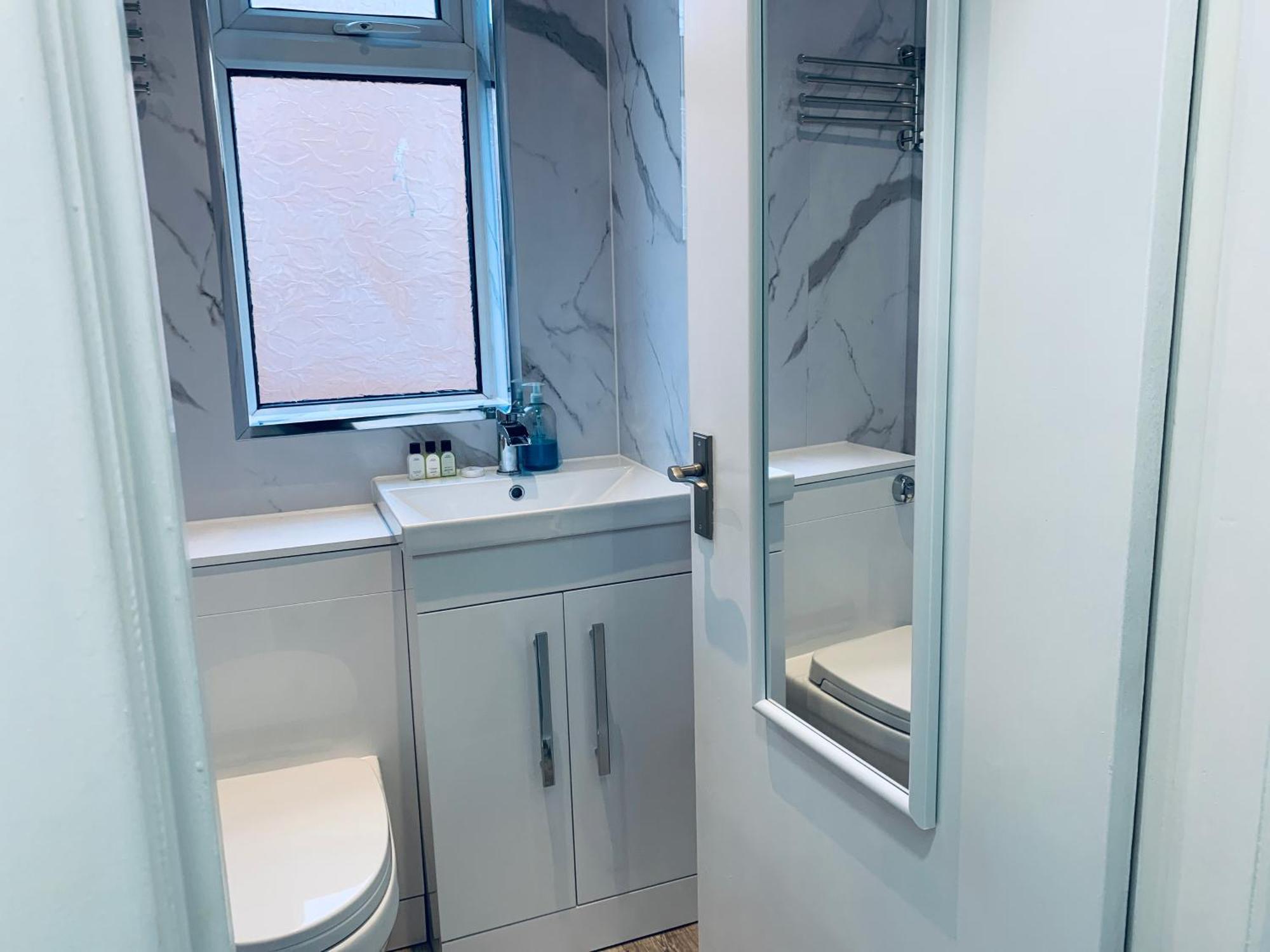 The Whitehouse Holiday Apartments Blackpool Ngoại thất bức ảnh